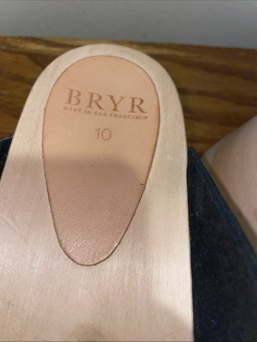 Bryr Black Platform Clogs with Cream Sole - Picture 5 of 9